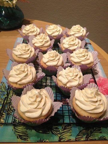 Jennael's Bake Shop: Lavender, orange and honey cupcakes with orange, honey mascarpone frosting!